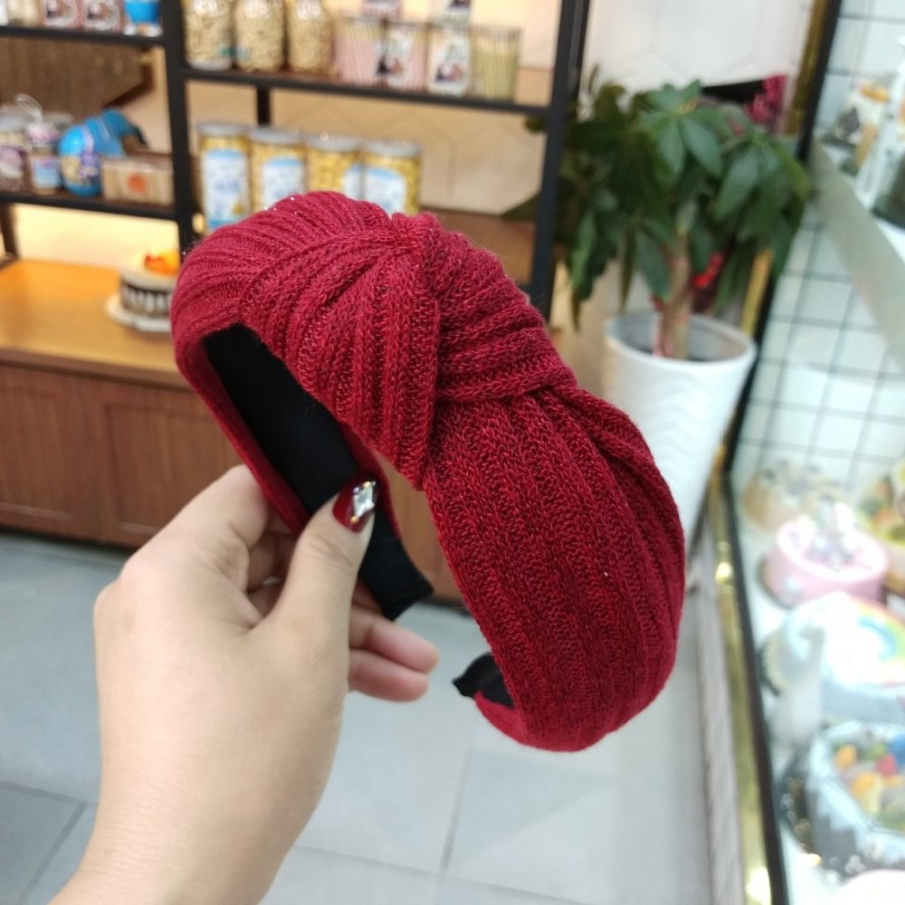 2/$18, 3/$25 SALE ✨ Burgundy Knit Headband
